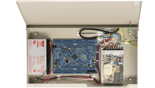 New CEM systems DCM200 intelligent two-door four-reader controller